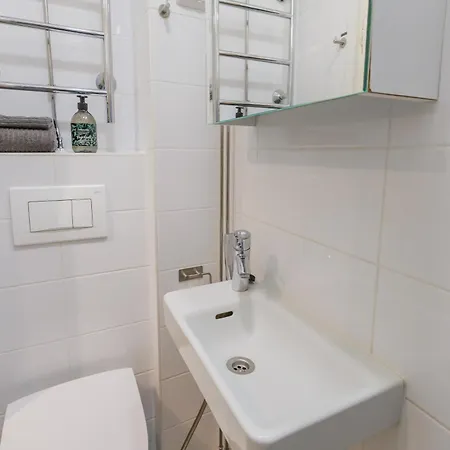 Mukava Yksioe Laehellae Keskustaa Ja Metroa * Helsinki