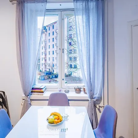 Mukava Yksioe Laehellae Keskustaa Ja Metroa 아파트 *